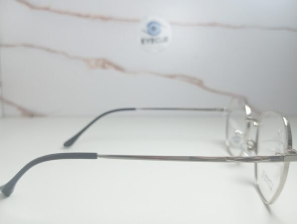 metal frame - Image 2