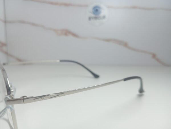 metal frame - Image 3